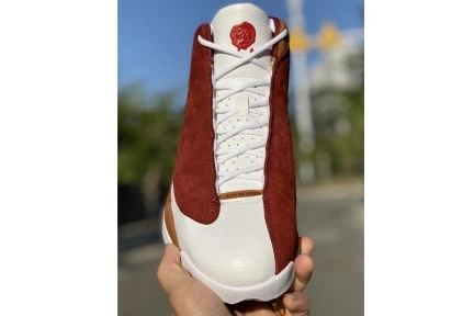 - 13 23 BIN JORDAN PREMIO RETRO 0828